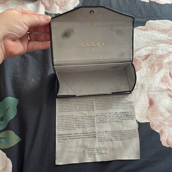 Gold, Tortoises and Crystal Gucci Sunglasses - Picture 10 of 10